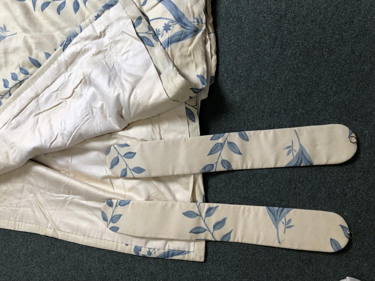 Pair cream curtains with blue floral pattern and tie backs, lined and interlined, 237 drop, 192cm - Image 2 of 4