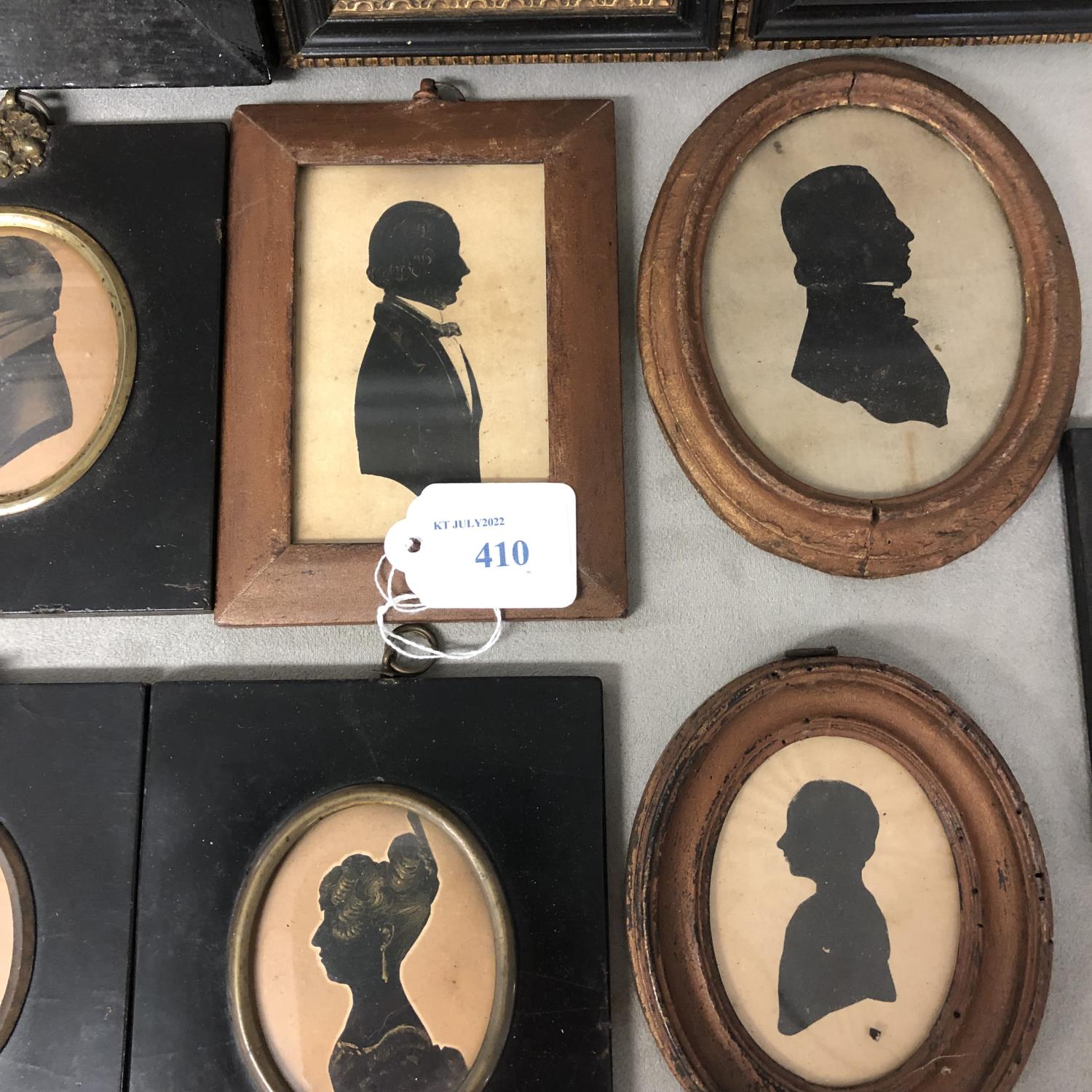 Large collection of C19th silhouette portraits in ebonised and glazed frames (approx12), see - Image 5 of 5