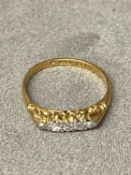 18 ct gold 5 stone diamond ring with a graduated line of old cut diamonds, 2.9g size ) approx
