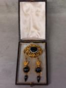 Victorian circa 1870 banded Agate and unmarked yellow metal jewellery suite pierced gilt brooch with