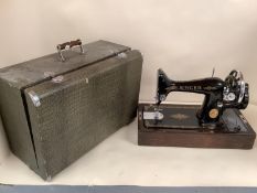 A vintage Singer Sewing Machine, see images for serial etc