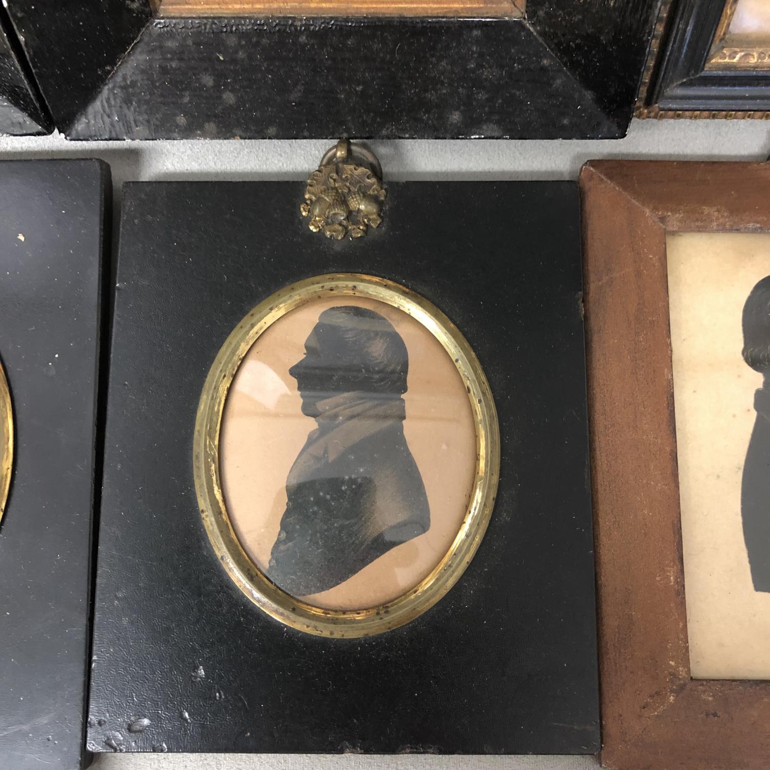 Large collection of C19th silhouette portraits in ebonised and glazed frames (approx12), see - Image 4 of 5