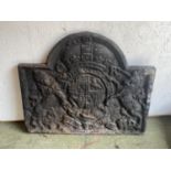 A good heavy cast iron fire back (purchaser please not - professional hauliers ONLY to handle this