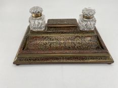 A good C19th Boulle work desk tidy with glass inkwells (some chips to glass and wear)