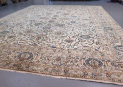 Fine Kashan carpet - Persia - circa. 1940 Size. 4.22 x 3.21 metres - 13?9 x 10?6 feet?
