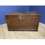 C18th Elm chest 92cmW, (no key to open)