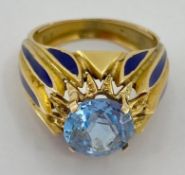 18ct gold enamel pale blue Spinel ring, central round cut cornflower spinel in a 4 prong setting
