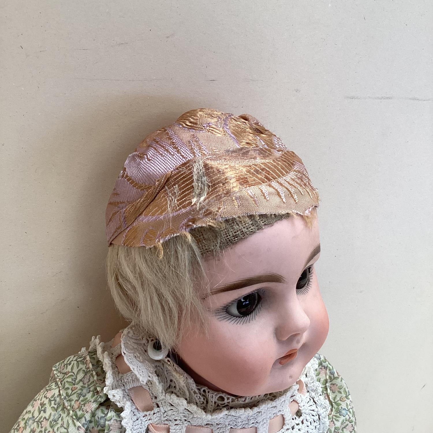 Later C19th/early C20th Continental Bisque headed doll, with open glass eyes glass and mouth, with - Bild 2 aus 13