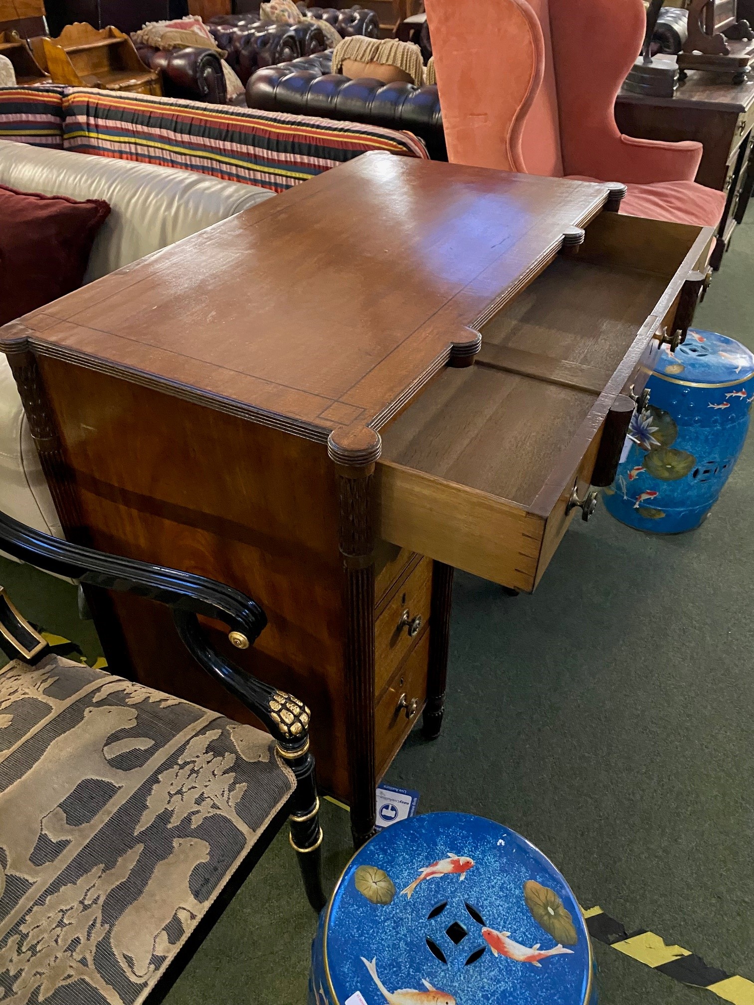 Regency style mahogany kneehole dressing table/desk - Image 4 of 4