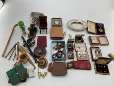 Good mixed lot of scrap gold, silver, vintage miscellaneous