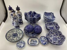 Decorative Modern Blue and White China: 3 figures of Oriental men (damage to one chin), and a