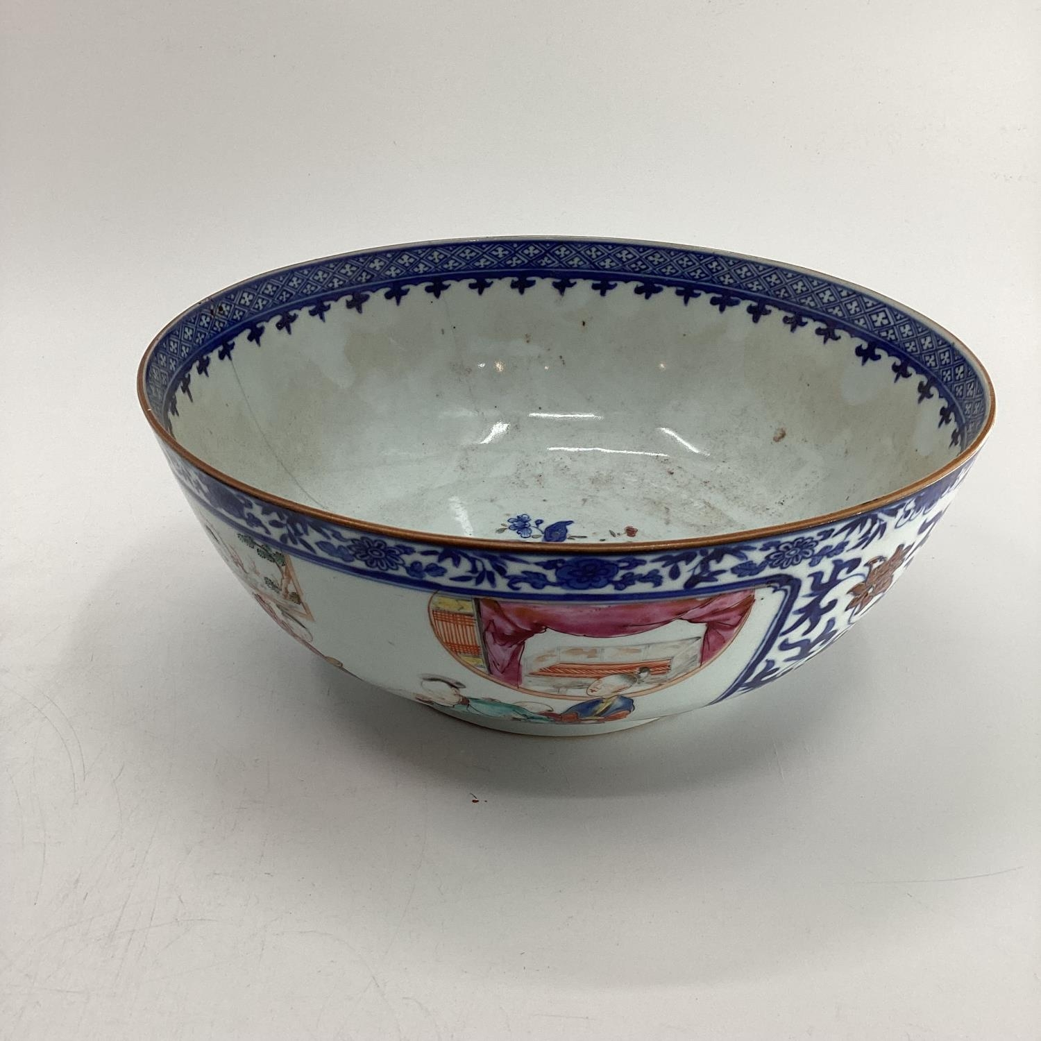 4 Chinese bowls 26cm diameter and smaller, all with cracks - Image 12 of 15