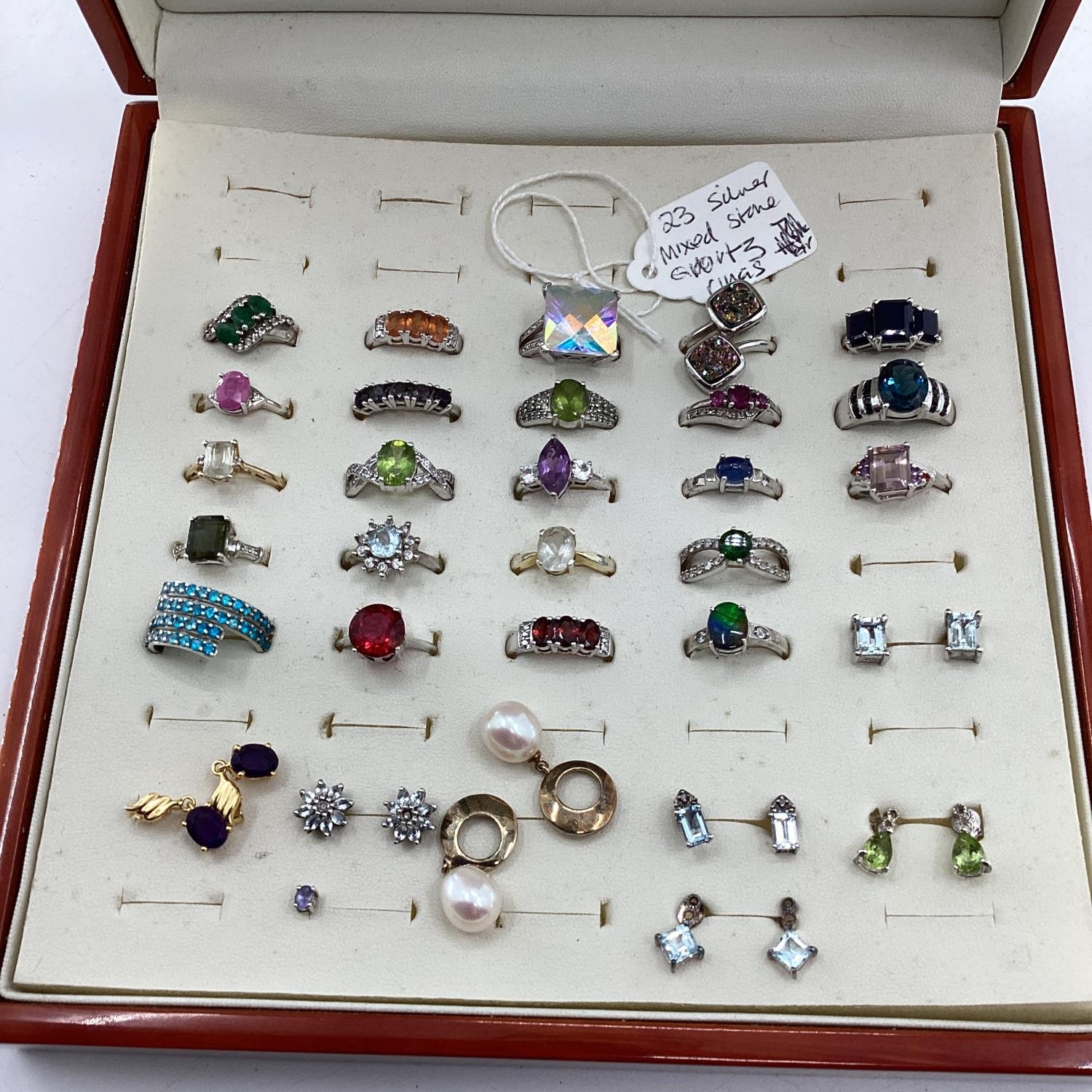 23 boxed silver and mixed stone jewellery rings etc - Image 3 of 4