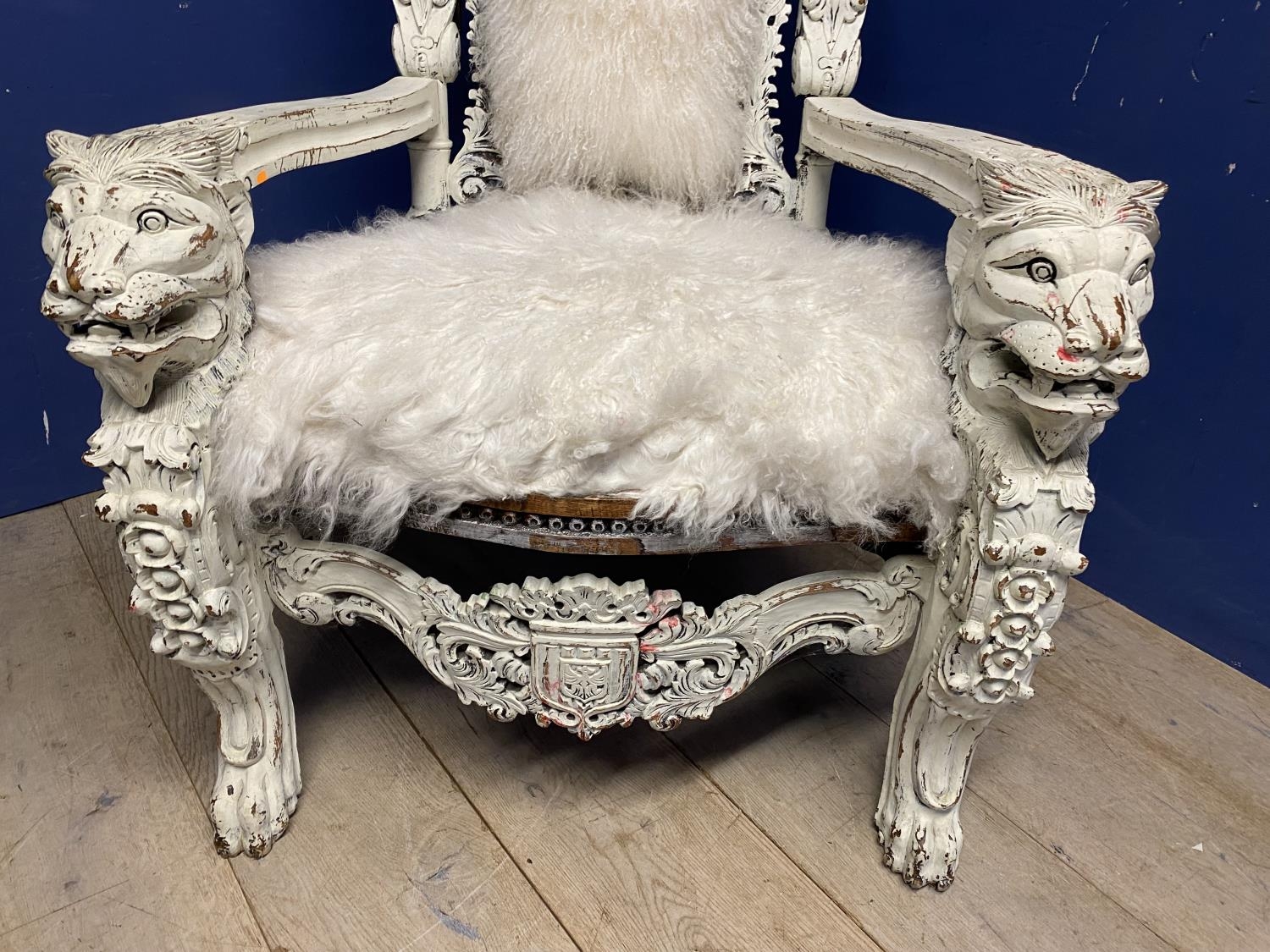 Shabby chic throne chair, part painted in a cream/grey paint, and upholstered in a sheepskin seat - Image 2 of 4