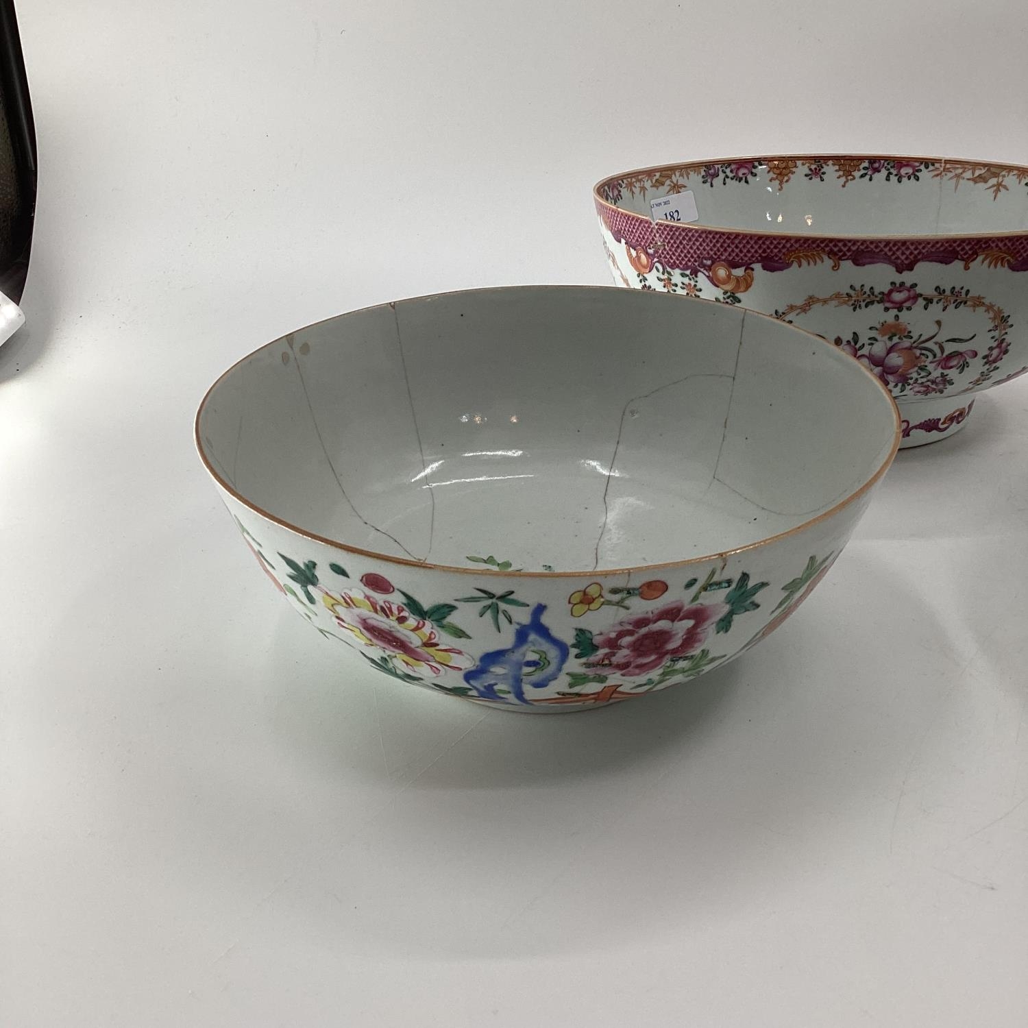 4 Chinese bowls 26cm diameter and smaller, all with cracks - Image 2 of 15