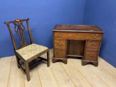 Regency style mahogany kneehole desk/dressing table, 104W x 56D x 86H in good condition, one long