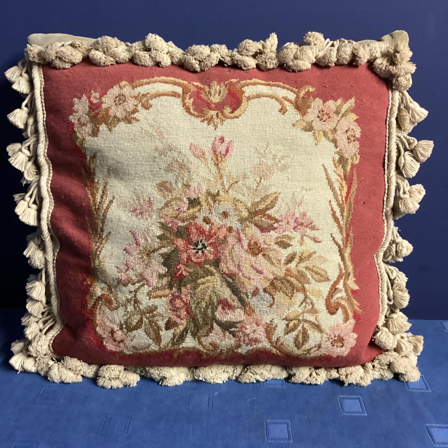 Ten good quality needlepoint/tapestry/velvet cushions, some with tassels, see all images for details - Image 4 of 17