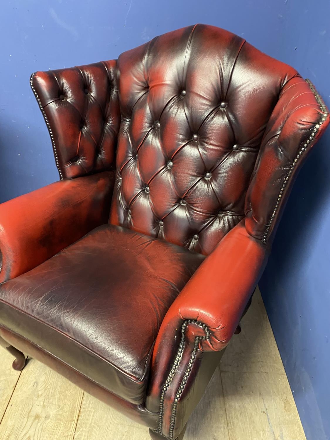 Pair Red/Brown OXBLOOD Thomas Lloyd leather winged arm chairs and 2 pouffes/Stools. SEE ALL PHOTOS - Image 3 of 3