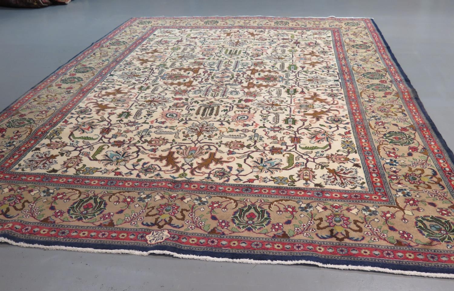 Fine Tabriz carpet, signed by Master Weaver Javan - Persia�Circa. 1930sSize. 3.20 x 2.28 metres - Image 4 of 4