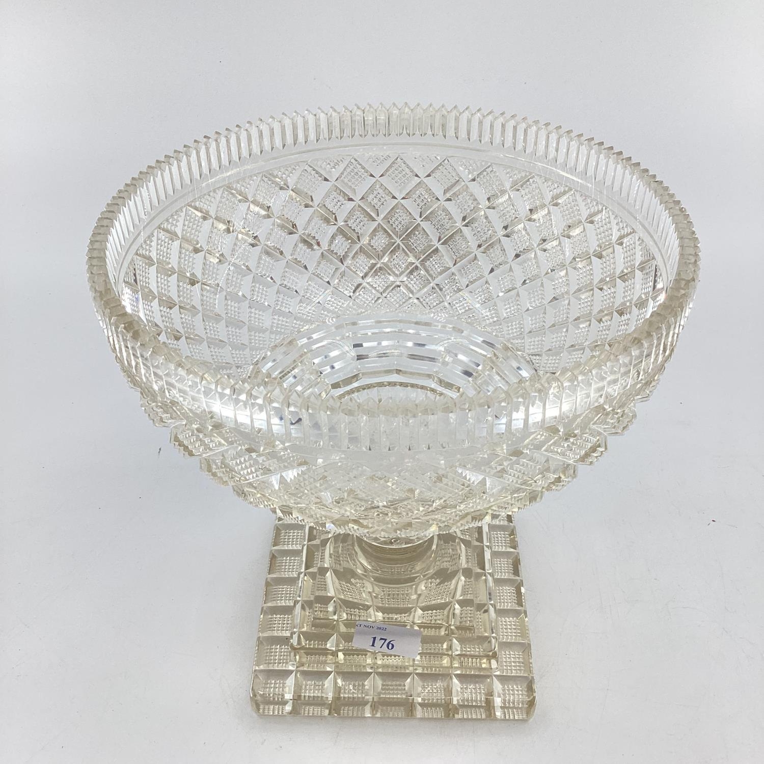 C20th heavy cut glass fruit bowl standing on stepped foot - Image 2 of 2