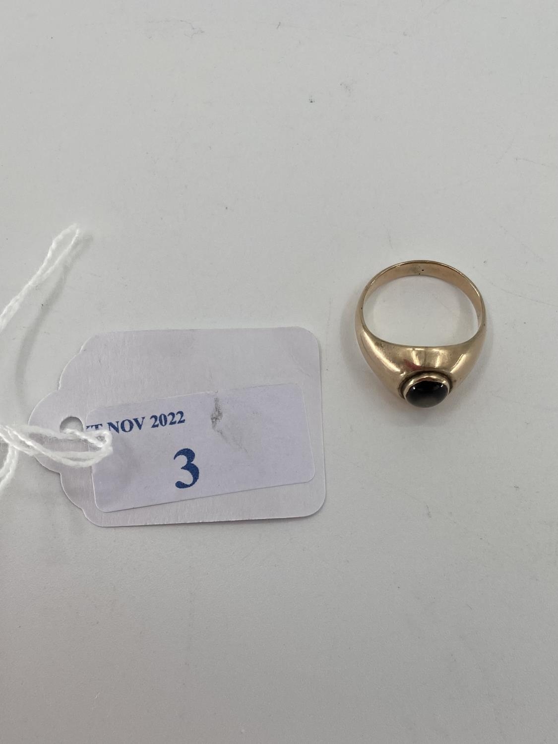 A 14k gold signet ring set with cabochon diopside, 4.9g, size Q - Bild 5 aus 5