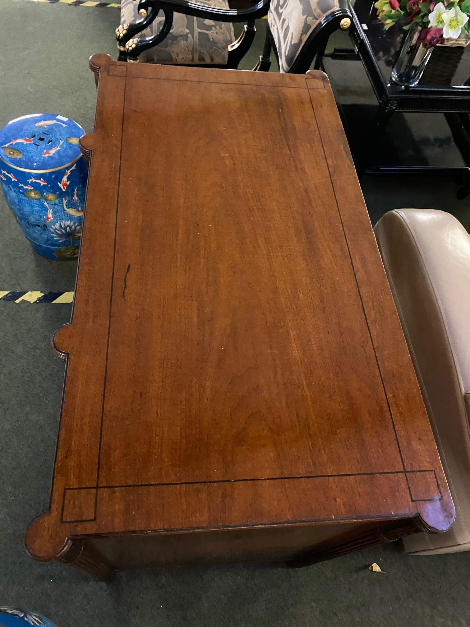 Regency style mahogany kneehole dressing table/desk - Image 3 of 4