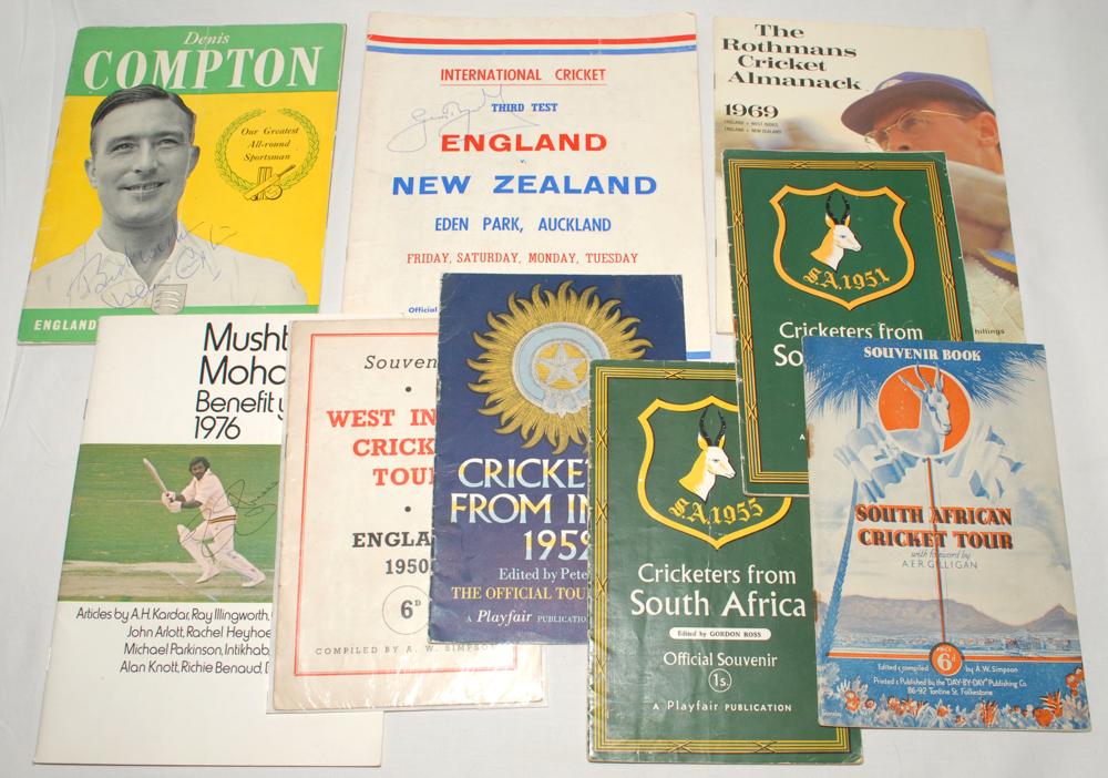 Cricket menus, programme, benefit and tour brochures 1935-1998. A selection of menus for dinners - Image 2 of 2