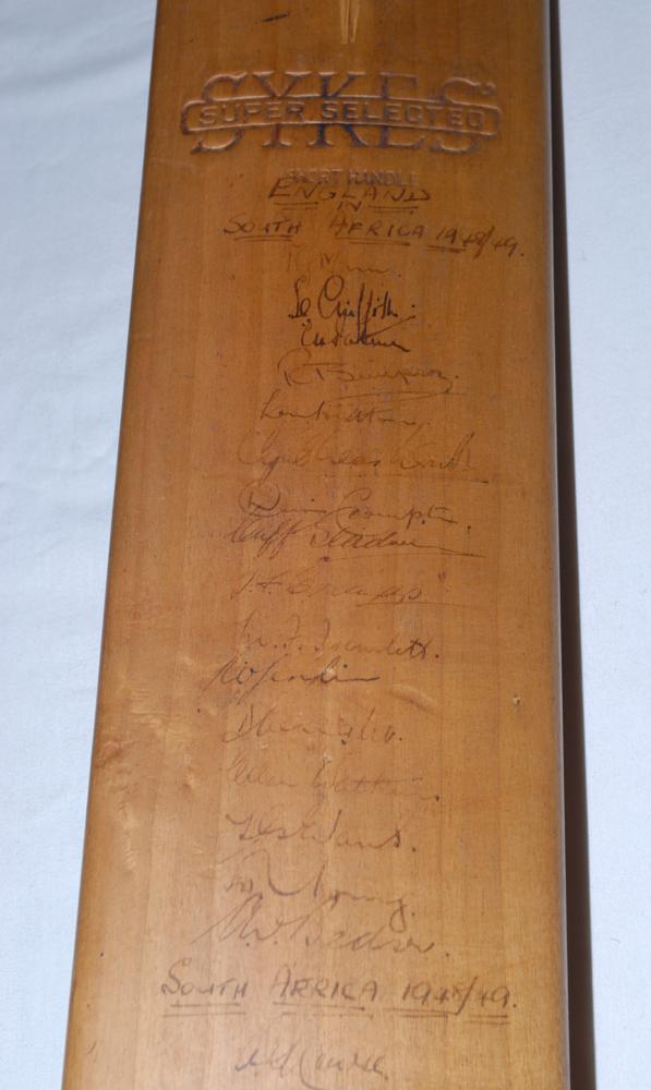 M.C.C. tour to South Africa 1948/49. Full size Sykes ‘Super Selected’ cricket bat fully signed in - Image 2 of 4