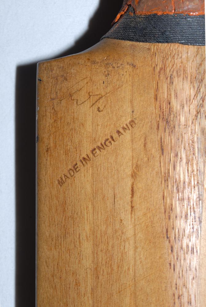 M.C.C. tour to South Africa 1948/49. Full size Sykes ‘Super Selected’ cricket bat fully signed in - Image 4 of 4