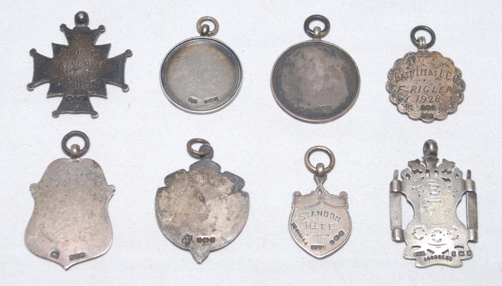 Cricket club medals 1893-1949. Fifteen cricket club medals of which eight are hallmarked silver, the - Image 2 of 4