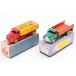 2 Dinky Toys Leyland Comet models consisting of, No. 932 Wagon with green cab and chassis, orange