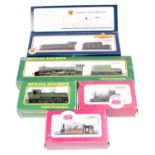 Five locos: Bachmann J39 0-6-0 LNER 1974 lined black (NM-BE); Replica Railways ‘Springbok’ LNER 1000