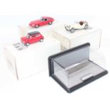 3 boxed Franklin Mint 1/24th scale models to include, Jaguar SS100 with display case, 1967 Morris