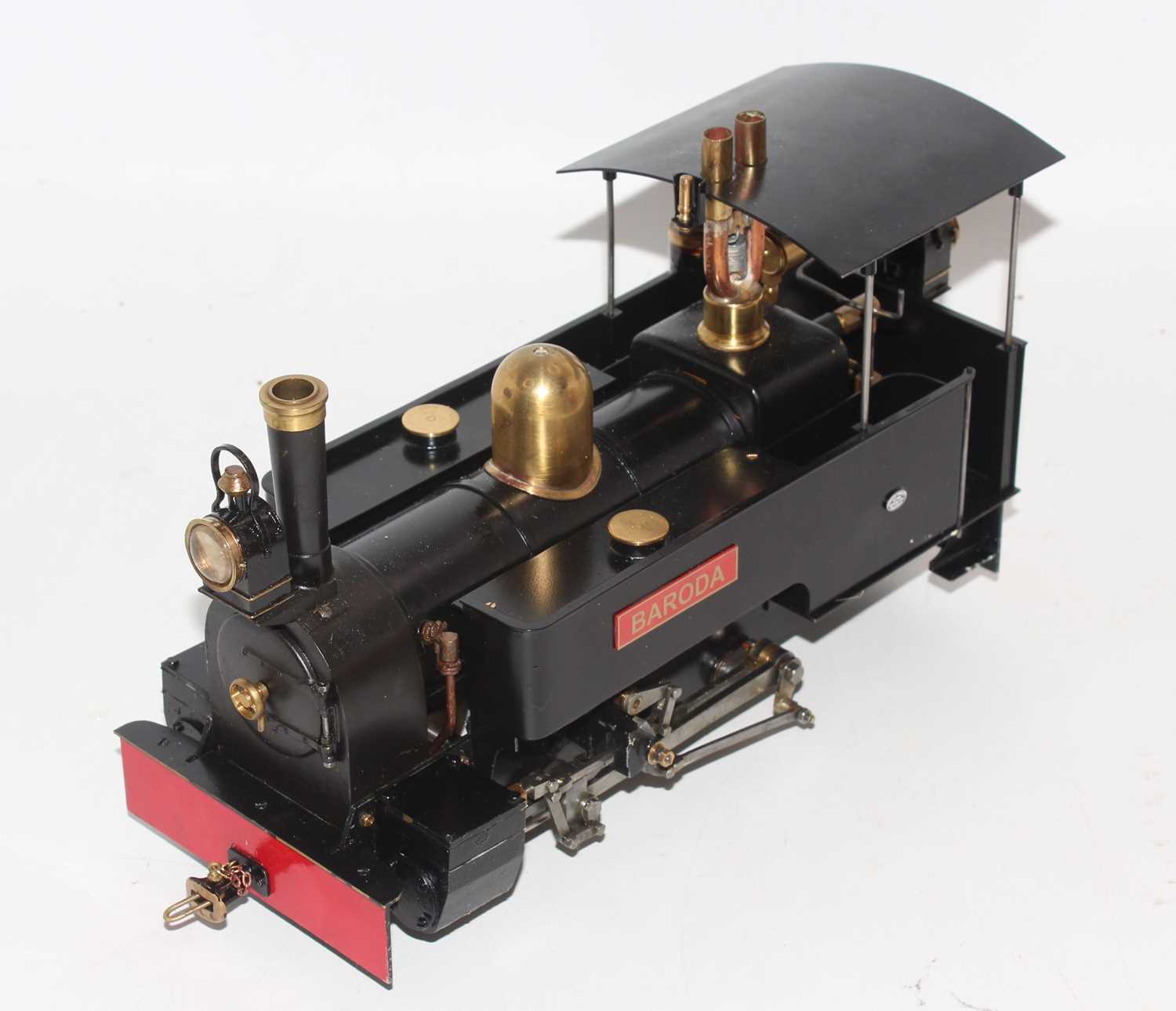 32mm scale gas powered model of a 0-6-0 live steam locomotive, 16mm: 1ft scale, finished in black - Image 2 of 3