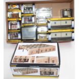 Tray containing 15 Graham Farish Scenecraft Buildings and accessories, all in original boxes to