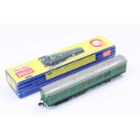 3250 Hornby Dublo 3-rail Electric Motor Coach br/2nd green, noticeable mark 3mm long middle of one