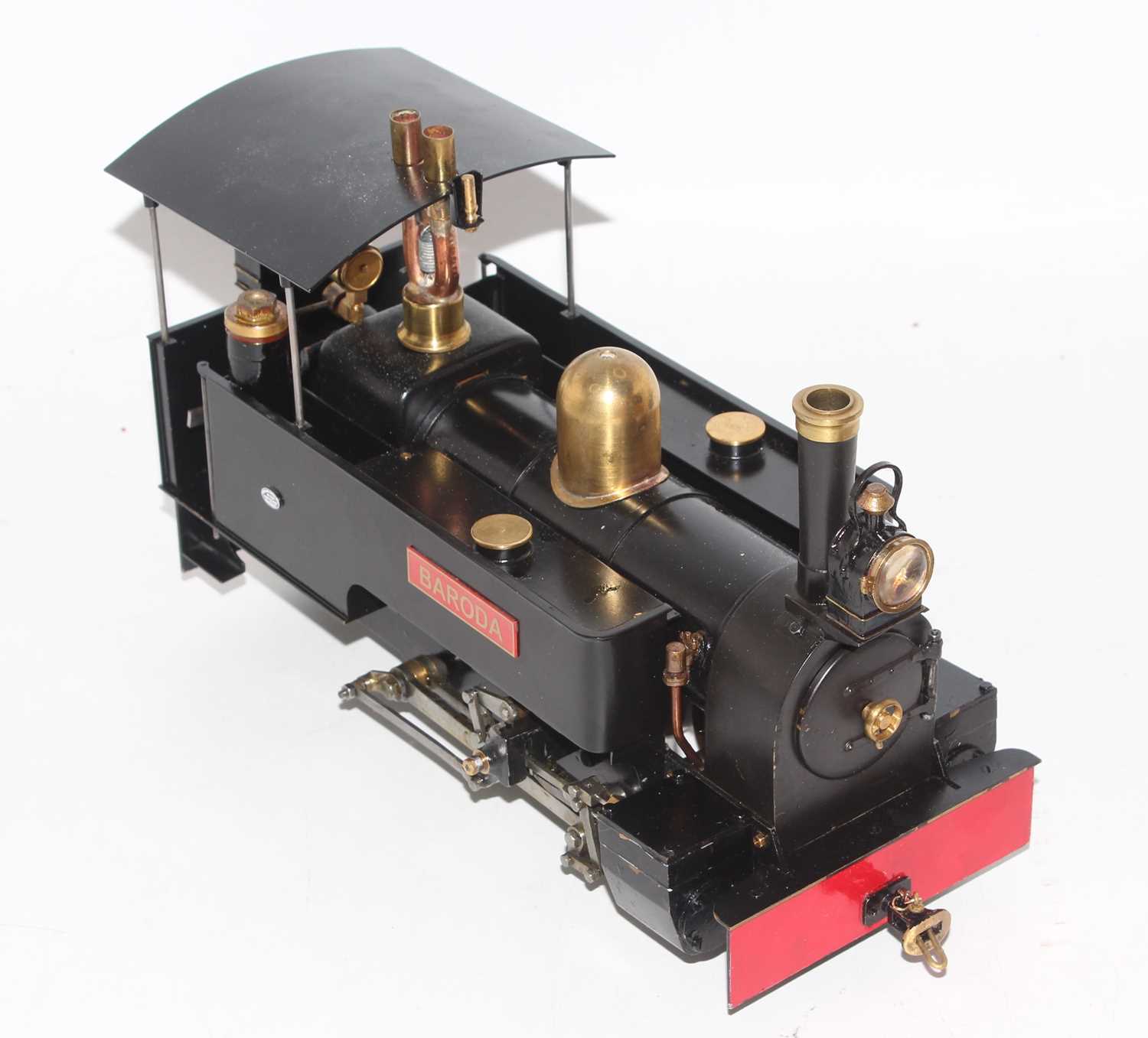 32mm scale gas powered model of a 0-6-0 live steam locomotive, 16mm: 1ft scale, finished in black