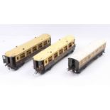 Three Hornby bogie coaches: Two No.2 Pullman coaches, one with drop link and one with auto