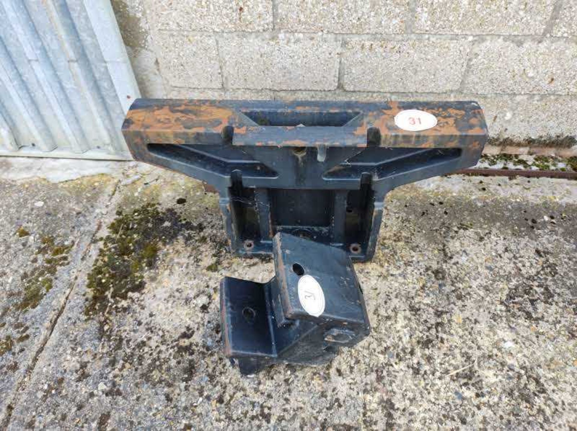 Front Weight Mounting Anvil off Case 135