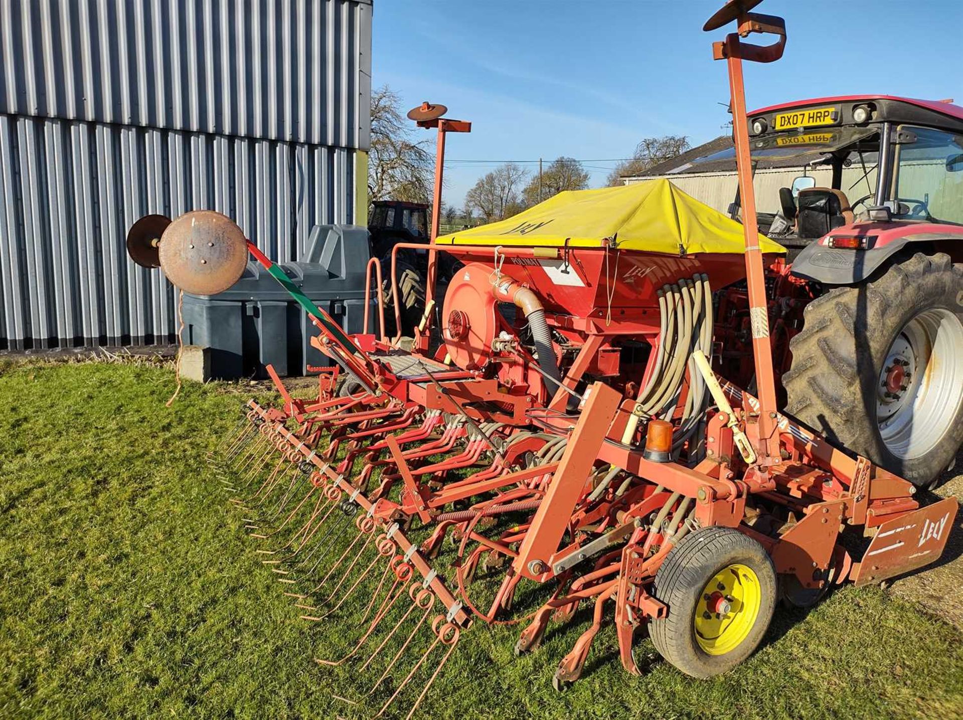 Lely 4m Combination Drill on Roterra Power Harrow with Tramliner Polytronic E Controls and Pre-Em - Image 4 of 5