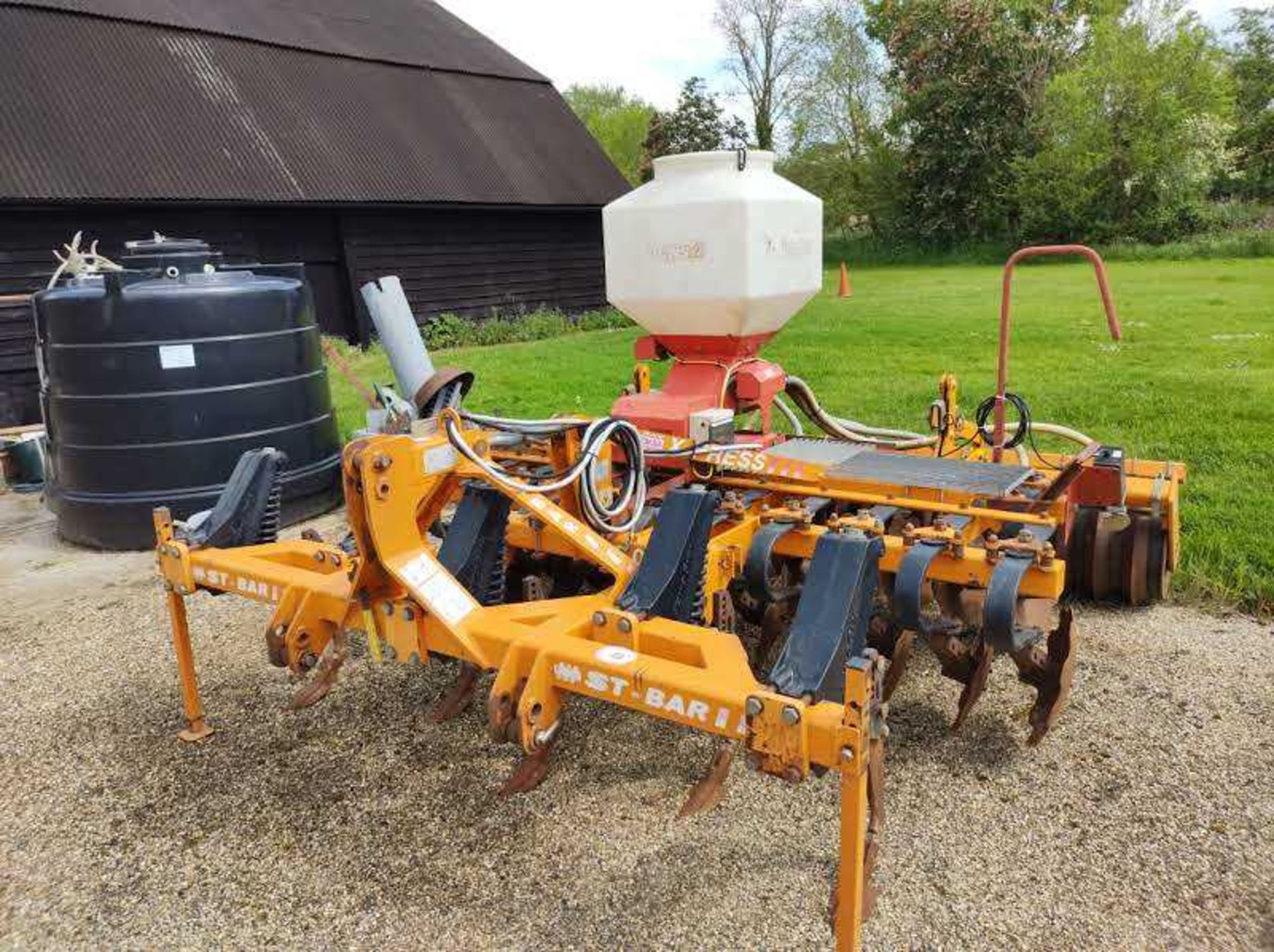 Simba X Press 3m with 5 Leg ST Bar and Stocks Wizard Electric Seeder