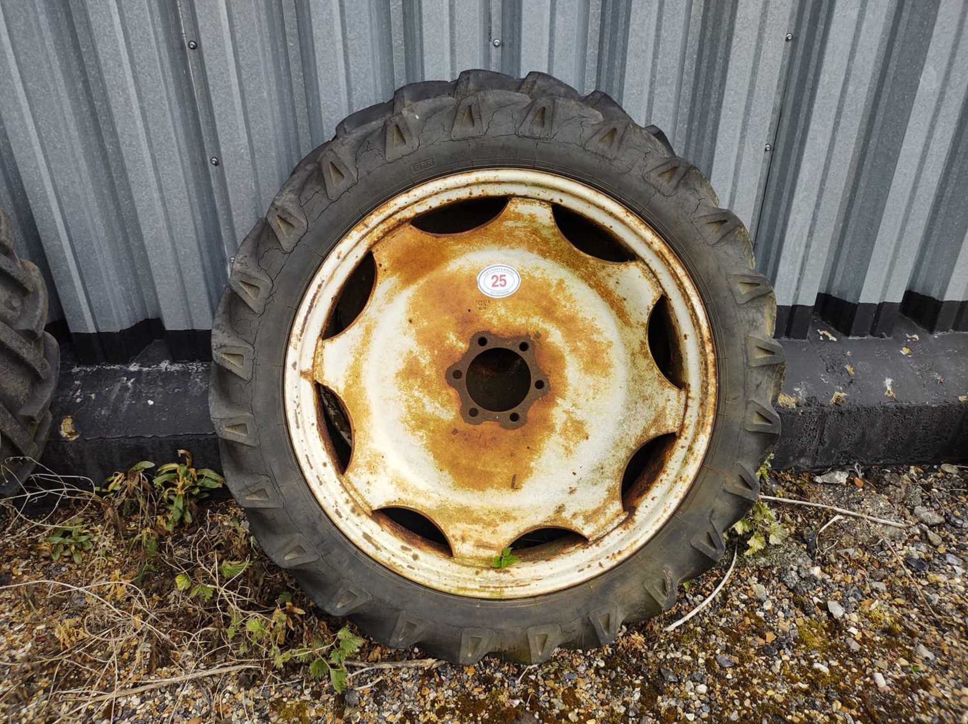 Pair of 9.5/9-36 Row Crop Tyres