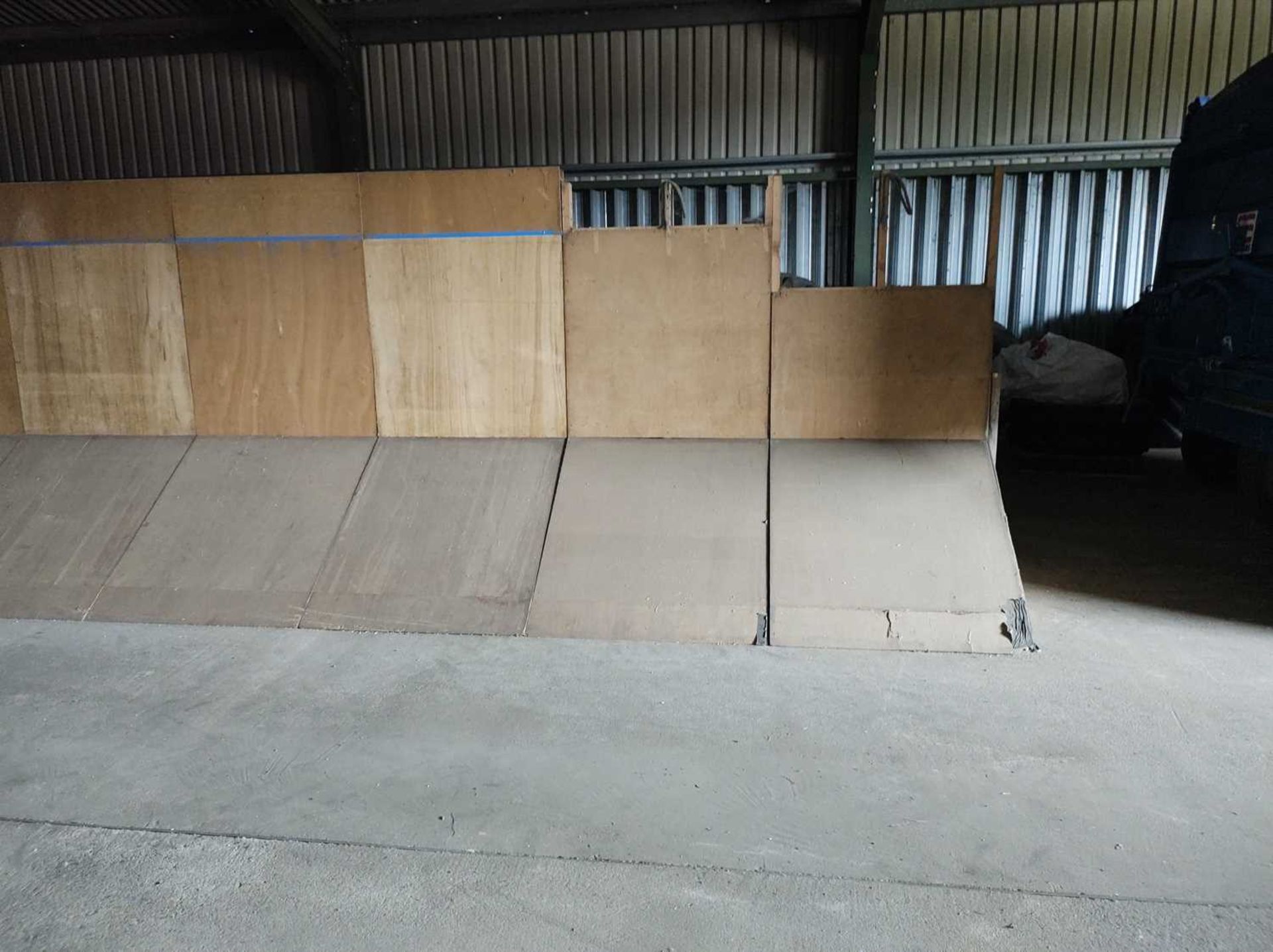 5x Free Standing Plywood Grainwall Sections 1.2m x 2.4m High - Image 2 of 3