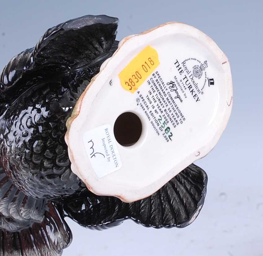 A 1999 Royal Doulton model 'The Turkey', modelled by Graham Tongue, limited edition No 2,582 of 3, - Bild 3 aus 4