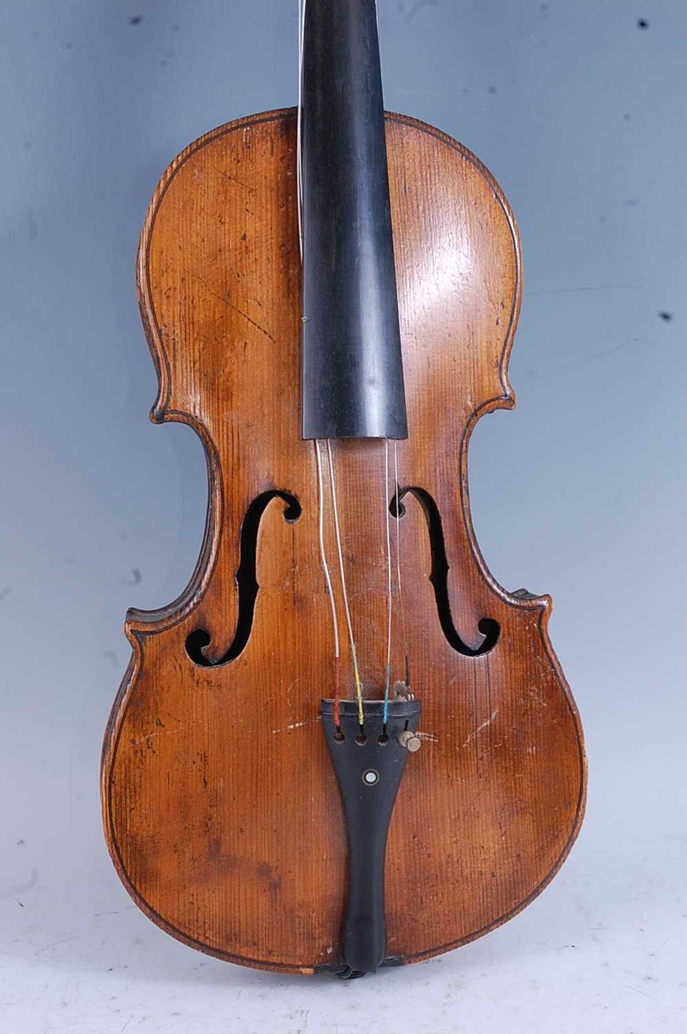 A 19th century violin, having a two piece maple back with spruce front, maple neck with ebony - Bild 2 aus 14