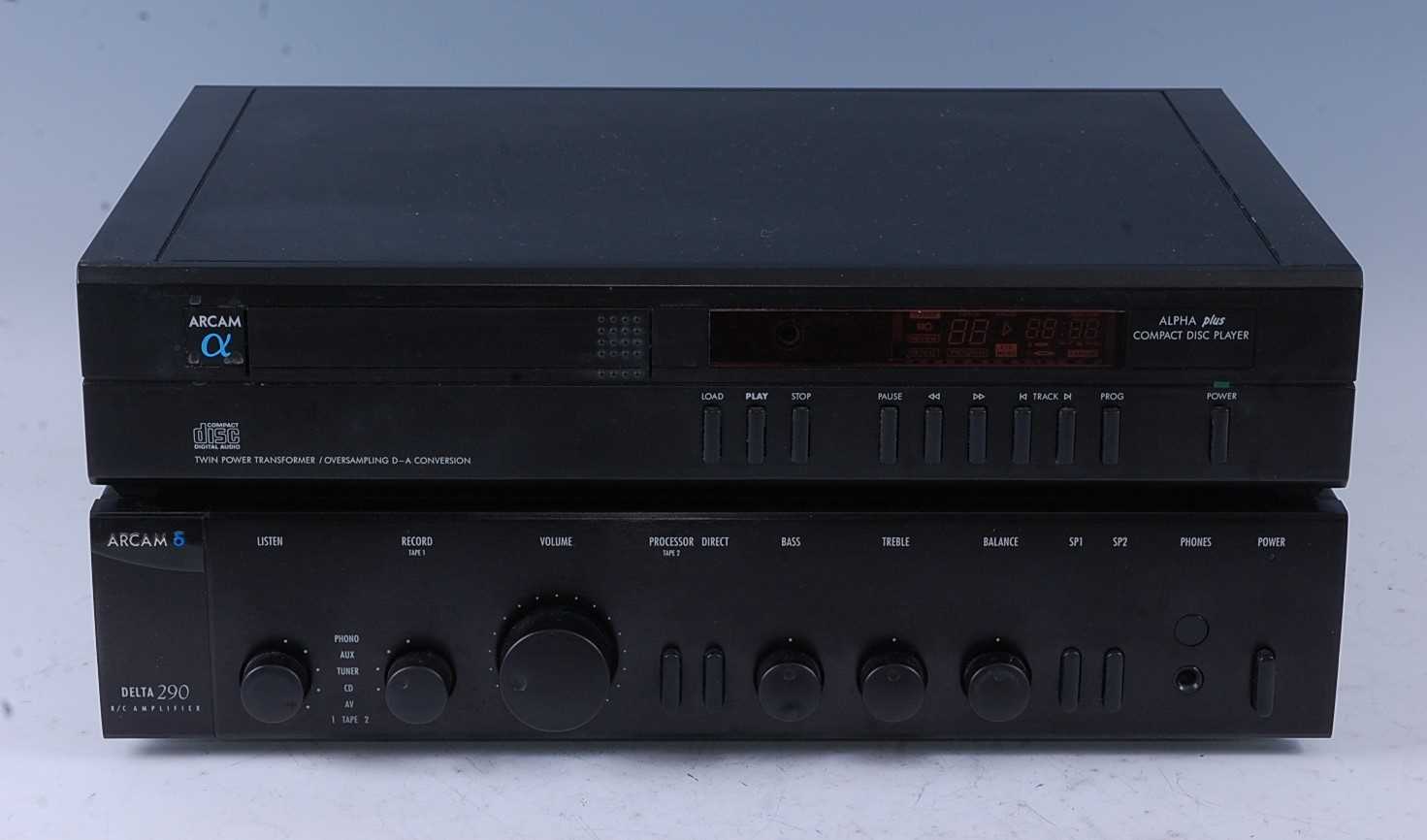 An Arcam Delta 290 R/C amplifier, serial no. D29014354, w.43, d.27, h.9cm, together with an Arcam