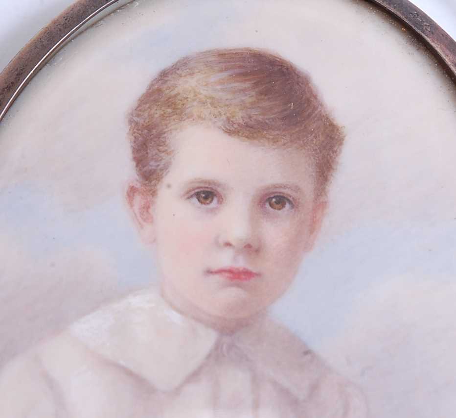 An early 20th century double-sided miniature locket in silver frame, watercolour on ivory head and - Image 5 of 5