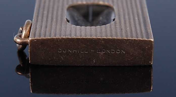 A Dunhill of London 9ct gold cigar cutter, gross weight 19.6g, London 1965, 58mm (closed) - Image 4 of 5