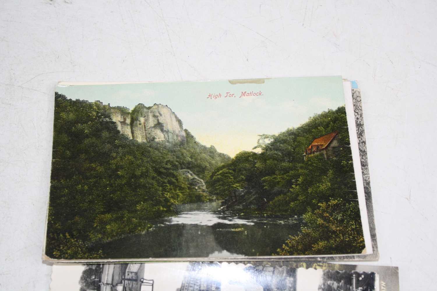 A large collection of 19th century and later postcards, being topographical examples - Image 4 of 6