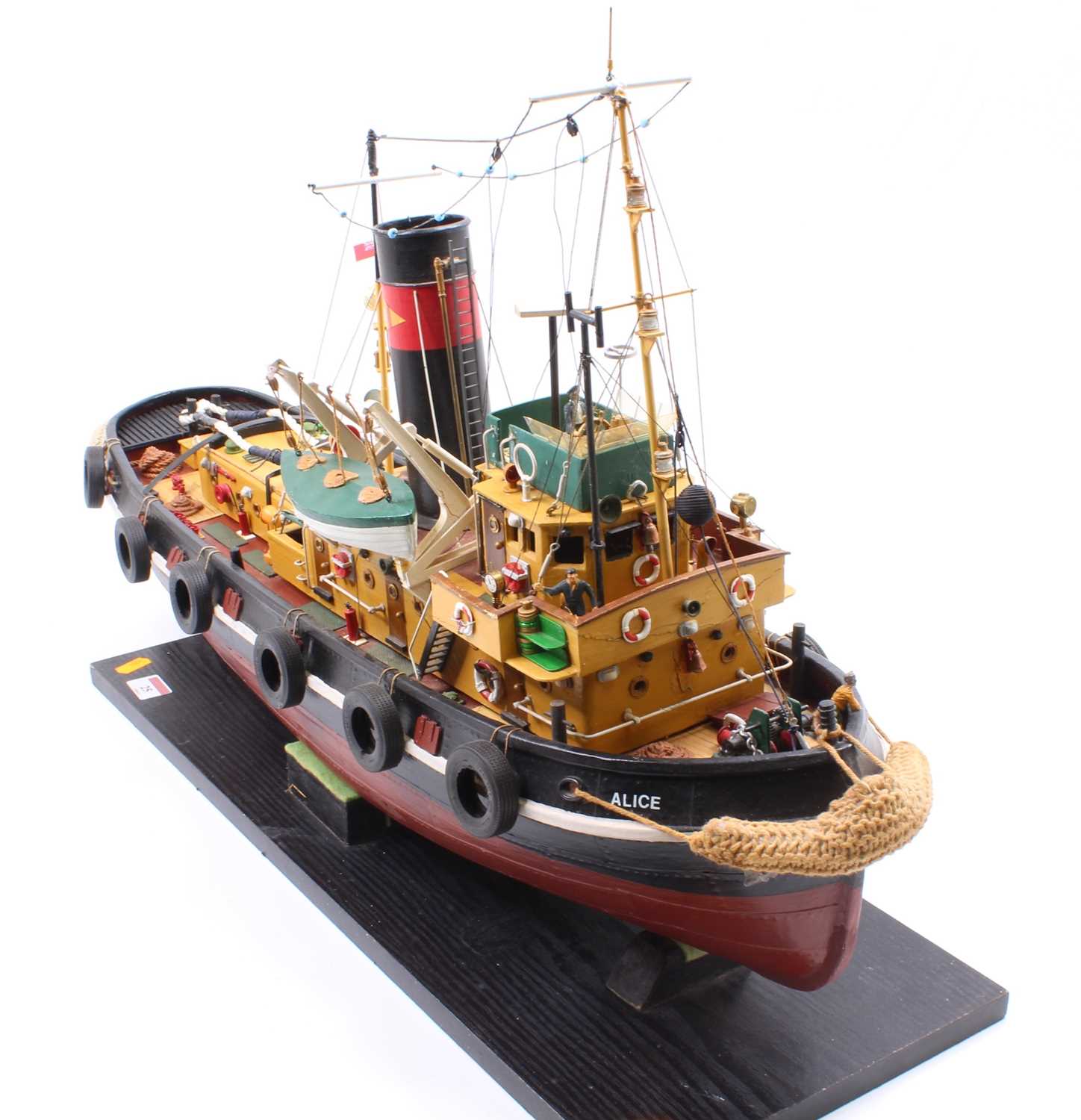 A wooden and GRP hulled radio-controlled model of a single propeller Tug Boat named Alice, - Bild 4 aus 9